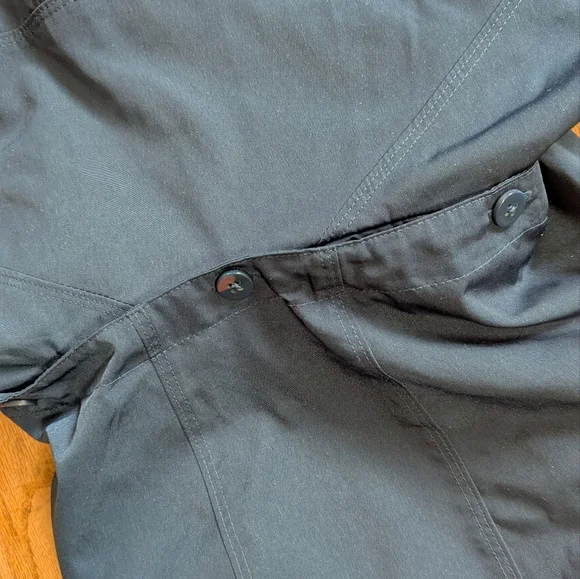 London Fog Belted Hooded Raincoat XXL | Storm-Ready & Sass-Approved ☔🌫️ - Picture 6 of 8